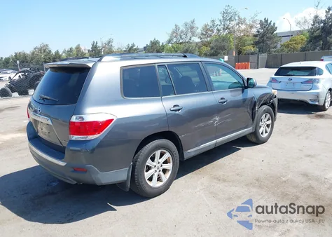 2011 Toyota Highlander Base V6 from USA, damaged, VIN 5TDBK3EH1BS084705